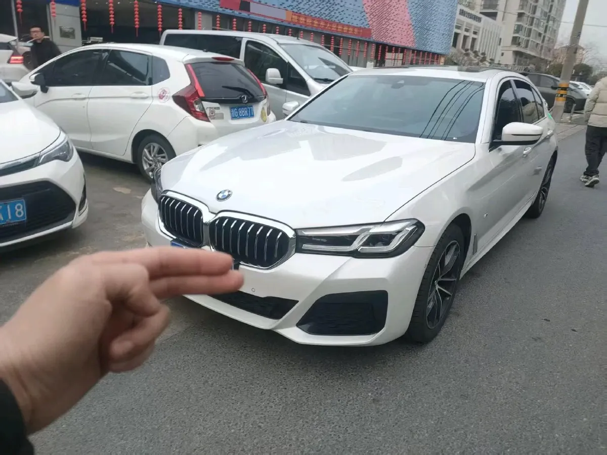 2021 BMW 5 Series 2.0T 184HP L4 8AT,autocango,china used car exporter,china ev exporter,chinese used car exporter,chinese used ev exporter