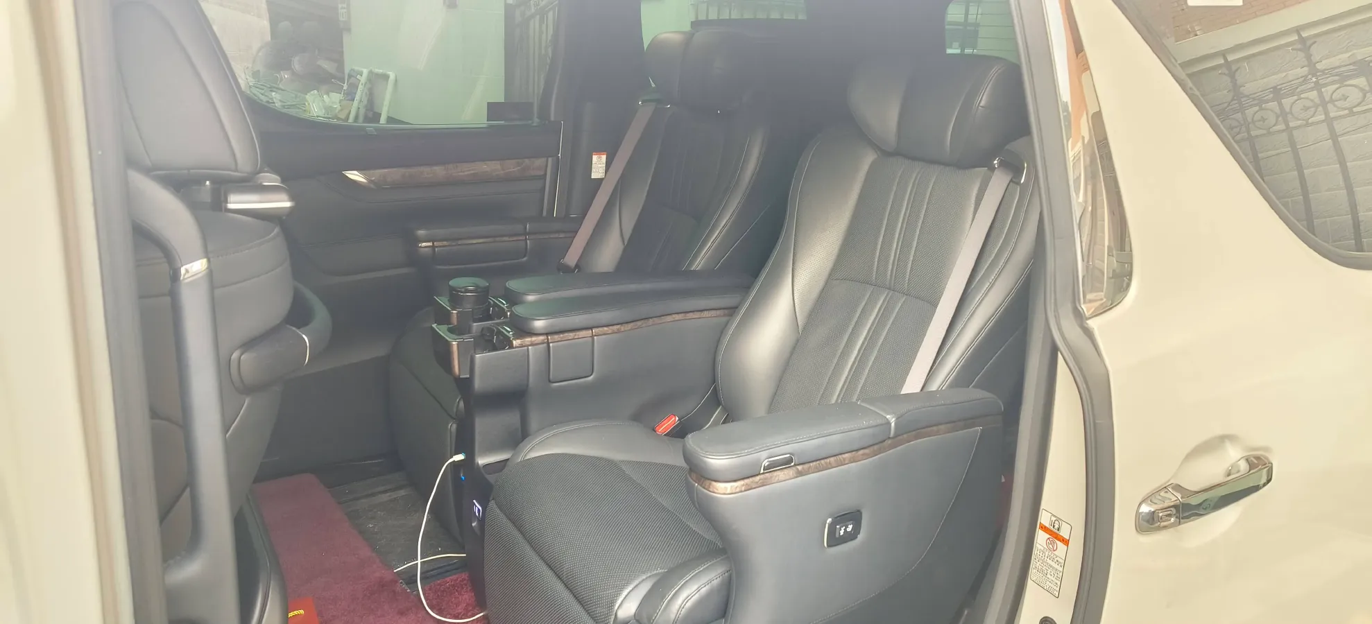 2021 Toyota Vellfire 2.5L 117HP L4 E-CVT Hybrid,autocango,china used car exporter,china ev exporter,chinese used car exporter,chinese used ev exporter