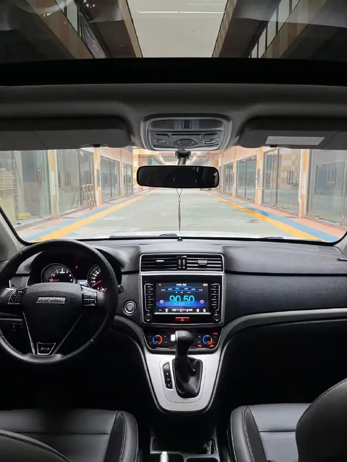 2019 Haval M6 1.5T 150HP L4 7DCT,autocango,china used car exporter,china ev exporter,chinese used car exporter,chinese used ev exporter