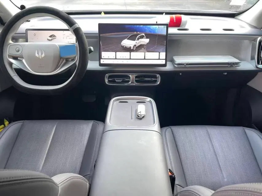 2025 Leapmotor B10 BEV 67.1KWH,autocango,china used car exporter,china ev exporter,chinese used car exporter,chinese used ev exporter