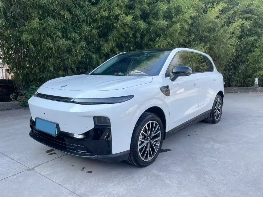 2025 Leapmotor B10 BEV 67.1KWH,autocango,china used car exporter,china ev exporter,chinese used car exporter,chinese used ev exporter