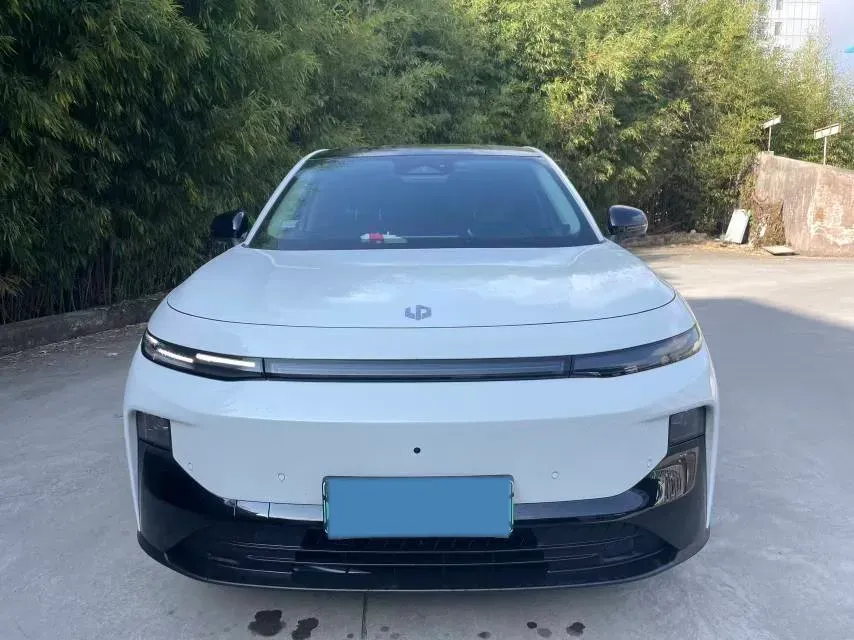 2025 Leapmotor B10 BEV 67.1KWH,autocango,china used car exporter,china ev exporter,chinese used car exporter,chinese used ev exporter