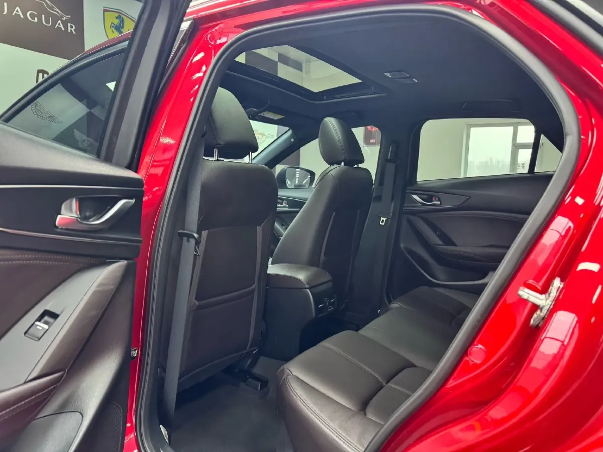 2021 Mazda CX-4 2.0L 158HP L4 6AT,autocango,china used car exporter,china ev exporter,chinese used car exporter,chinese used ev exporter