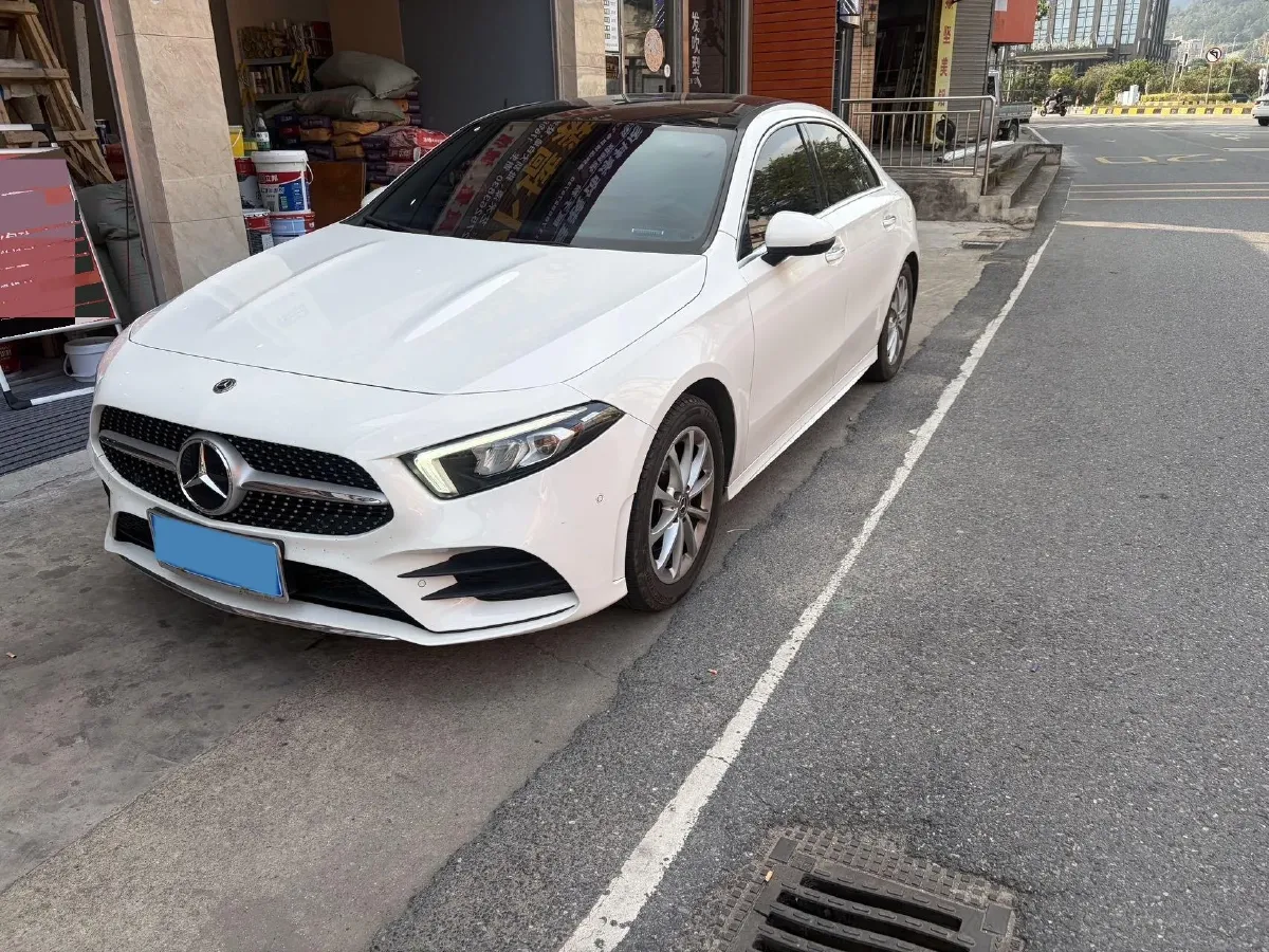 2021 Mercedes-Benz A Class 1.3T 163HP L4 7DCT,autocango,china used car exporter,china ev exporter,chinese used car exporter,chinese used ev exporter