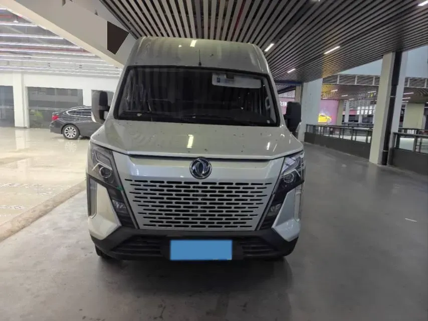 2023 Ford Transit 2.0T 220HP L4 5MT,autocango,china used car exporter,china ev exporter,chinese used car exporter,chinese used ev exporter