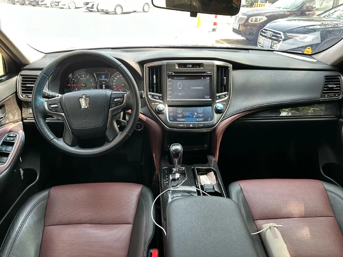 2018 Toyota Highlander 2.0T 220HP L4 6AT,autocango,china used car exporter,china ev exporter,chinese used car exporter,chinese used ev exporter