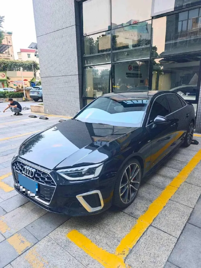 2020 Audi A4L 2.0T 252HP L4 7DCT,autocango,china used car exporter,china ev exporter,chinese used car exporter,chinese used ev exporter