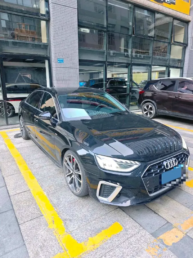 2020 Audi A4L 2.0T 252HP L4 7DCT,autocango,china used car exporter,china ev exporter,chinese used car exporter,chinese used ev exporter