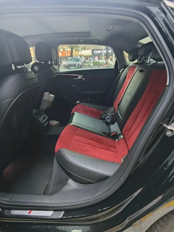 2020 Audi A4L 2.0T 252HP L4 7DCT,autocango,china used car exporter,china ev exporter,chinese used car exporter,chinese used ev exporter