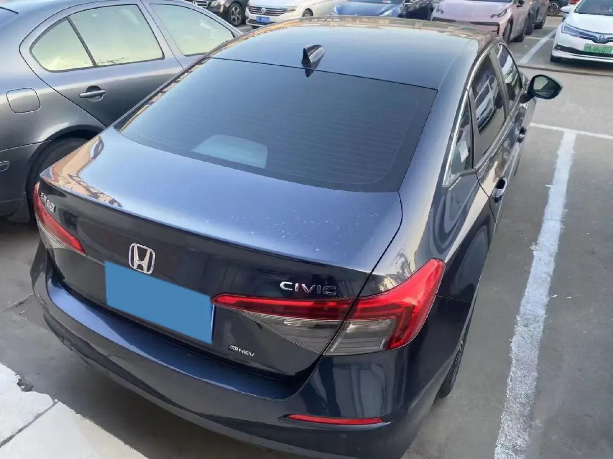2023 Honda Civic 2.0L 143HP L4 E-CVT Hybrid,autocango,china used car exporter,china ev exporter,chinese used car exporter,chinese used ev exporter