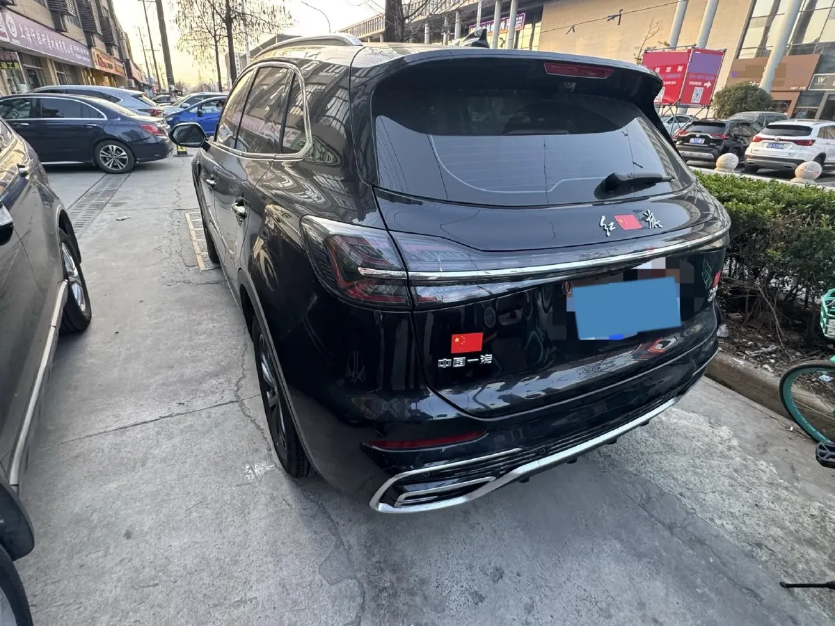 2025 HongQi HS5 2.0T 252HP L4 8AT,autocango,china used car exporter,china ev exporter,chinese used car exporter,chinese used ev exporter