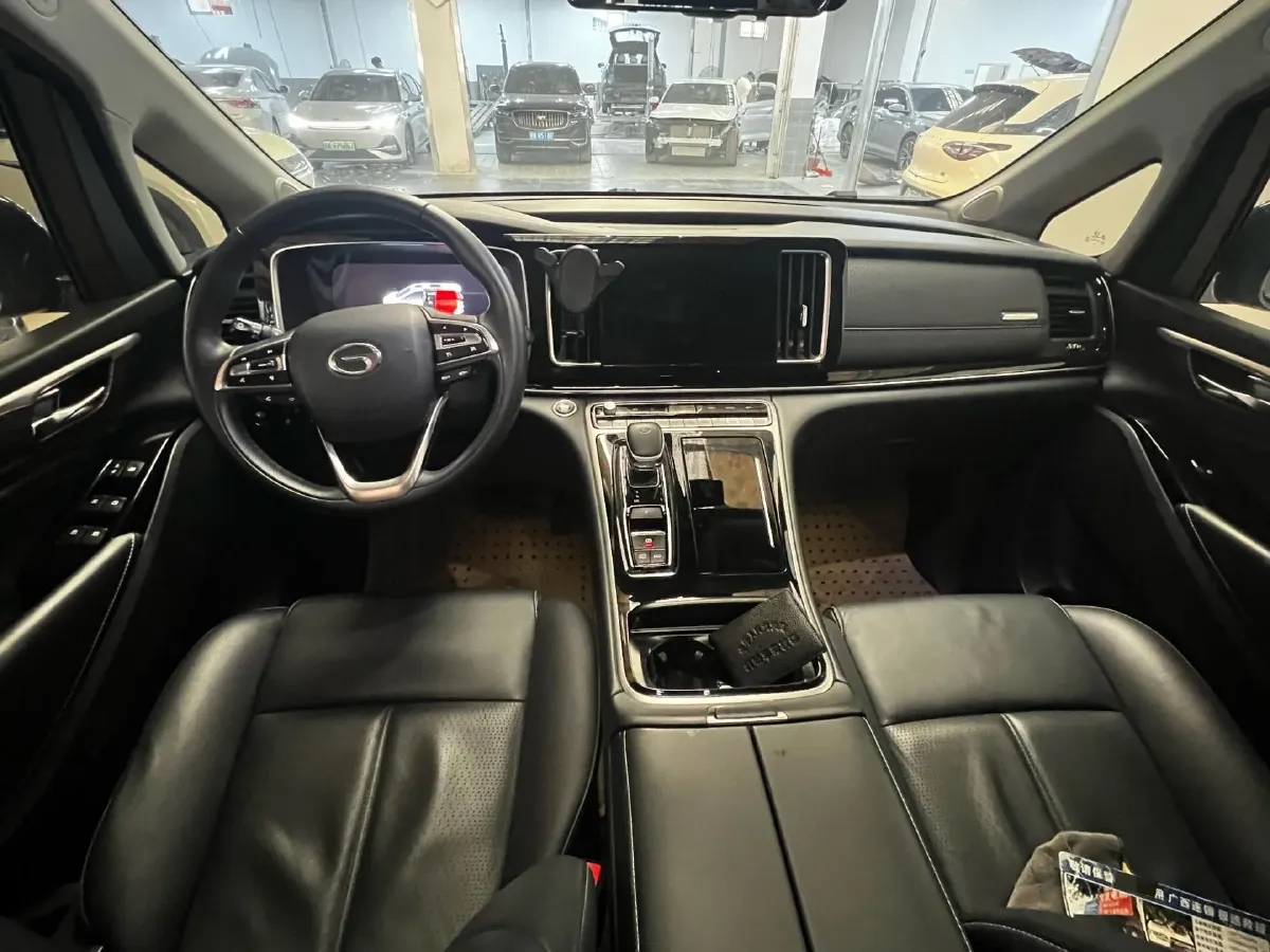 2021 GAC Trumpchi M8 2.0T 252HP L4 8AT,autocango,china used car exporter,china ev exporter,chinese used car exporter,chinese used ev exporter