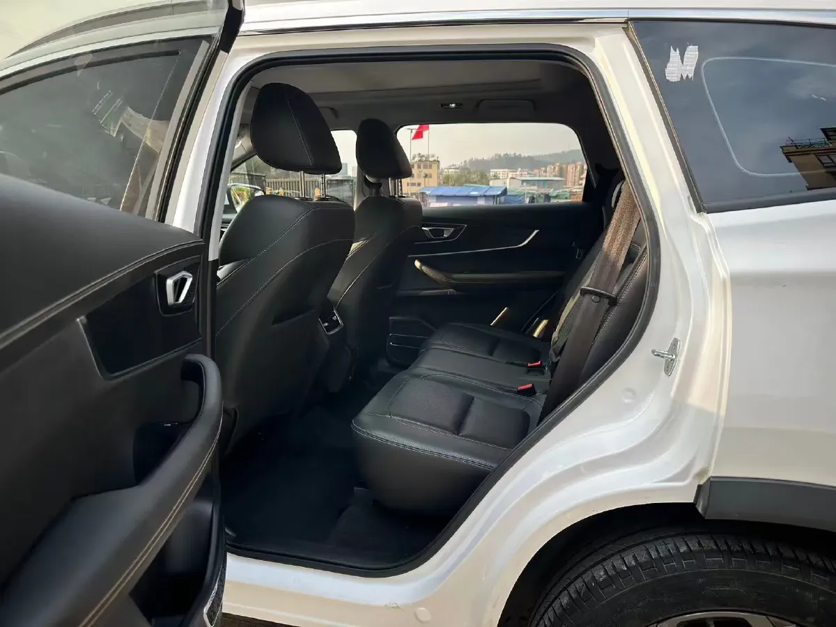 2022 Chery Tiggo 8 1.5T 156HP L4 6MT,autocango,china used car exporter,china ev exporter,chinese used car exporter,chinese used ev exporter