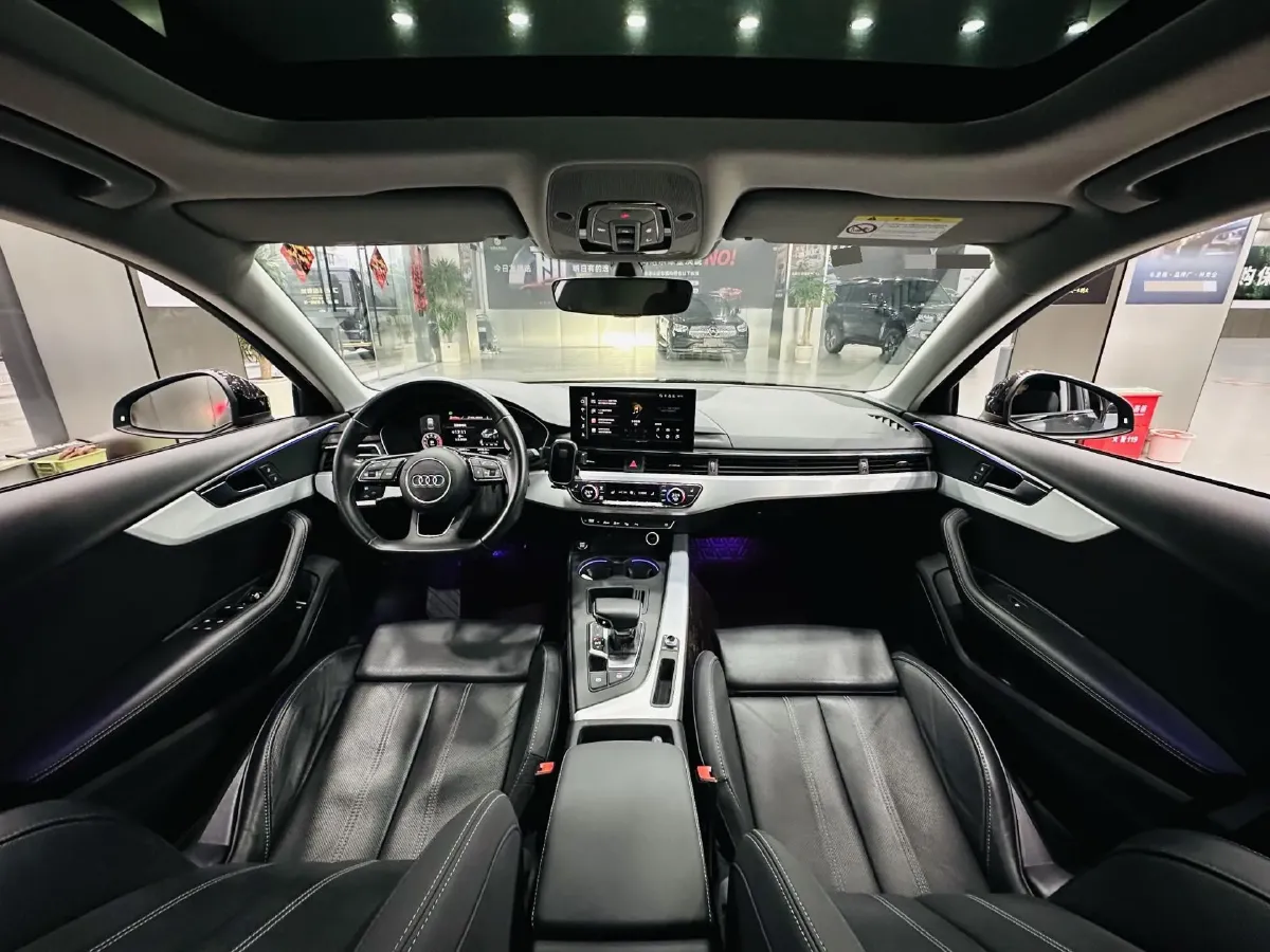 2022 Audi A4L 2.0T 190HP L4 7DCT,autocango,china used car exporter,china ev exporter,chinese used car exporter,chinese used ev exporter