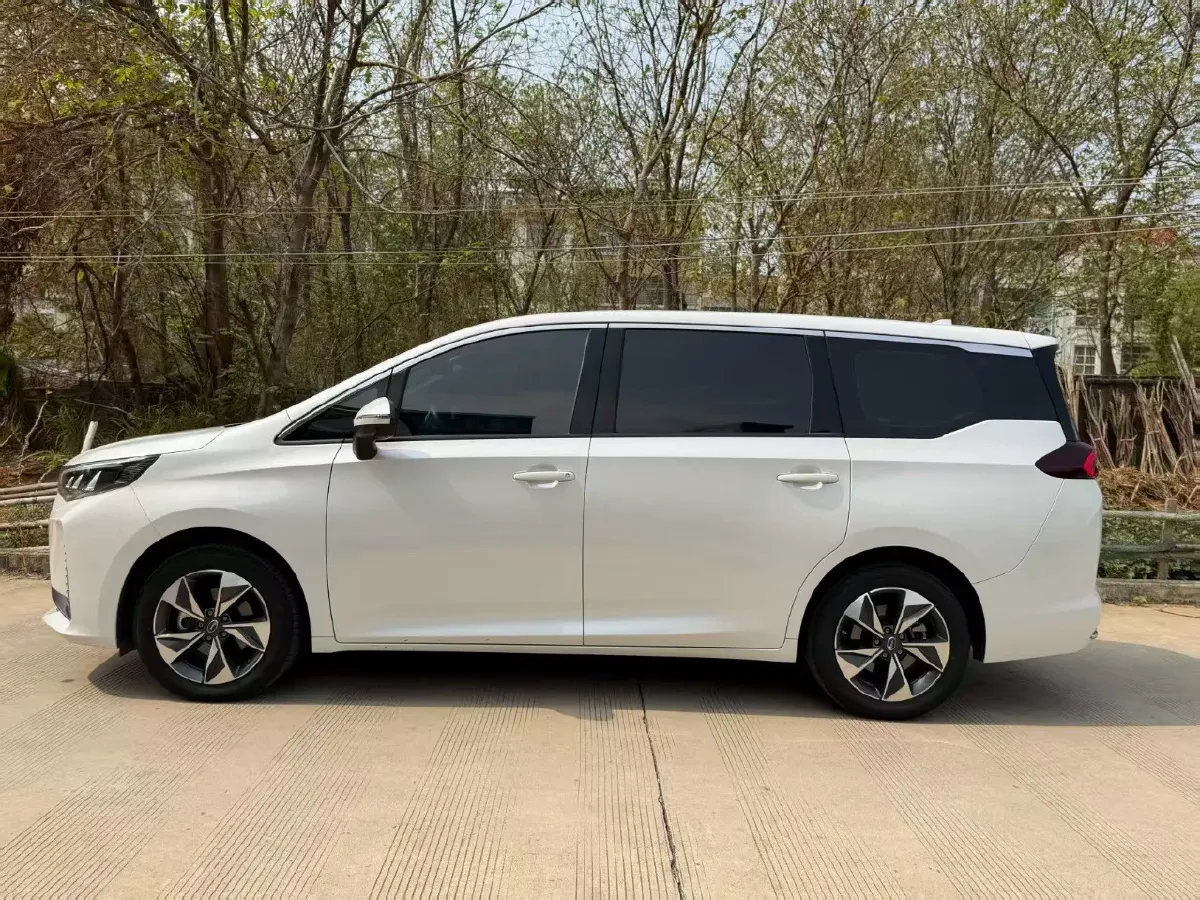 2021 GAC Trumpchi M6 1.5T 169HP L4 7DCT,autocango,china used car exporter,china ev exporter,chinese used car exporter,chinese used ev exporter