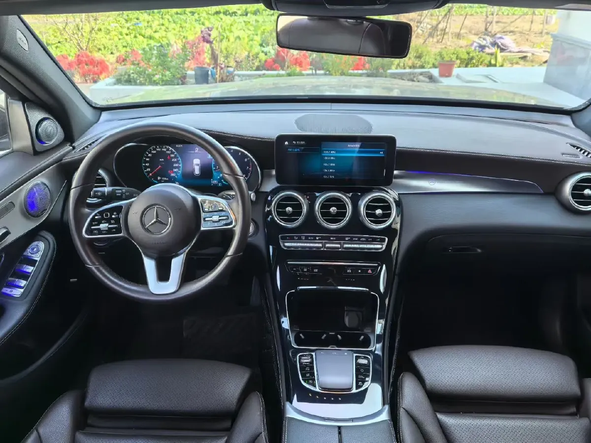 2020 Mercedes-Benz GLC Class 2.0T 197HP L4 9AT,autocango,china used car exporter,china ev exporter,chinese used car exporter,chinese used ev exporter