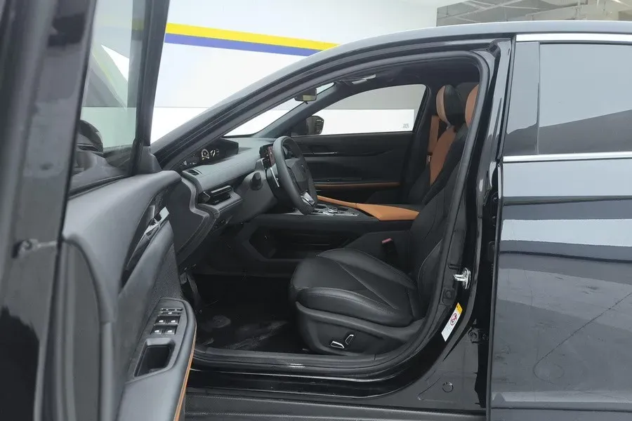 2022 ChangAn UNI-V 1.5T 188HP L4 7DCT,autocango,china used car exporter,china ev exporter,chinese used car exporter,chinese used ev exporter