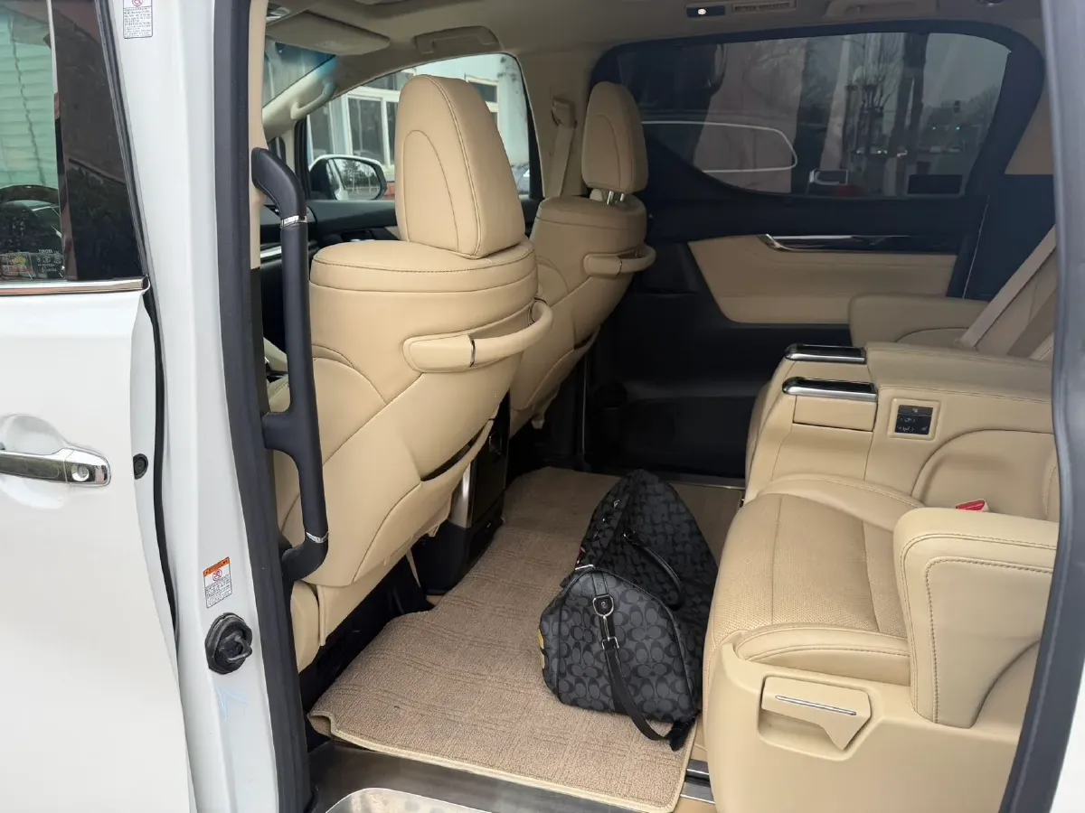 2020 Toyota Alphard 2.5L 117HP L4 E-CVT Hybrid,autocango,china used car exporter,china ev exporter,chinese used car exporter,chinese used ev exporter