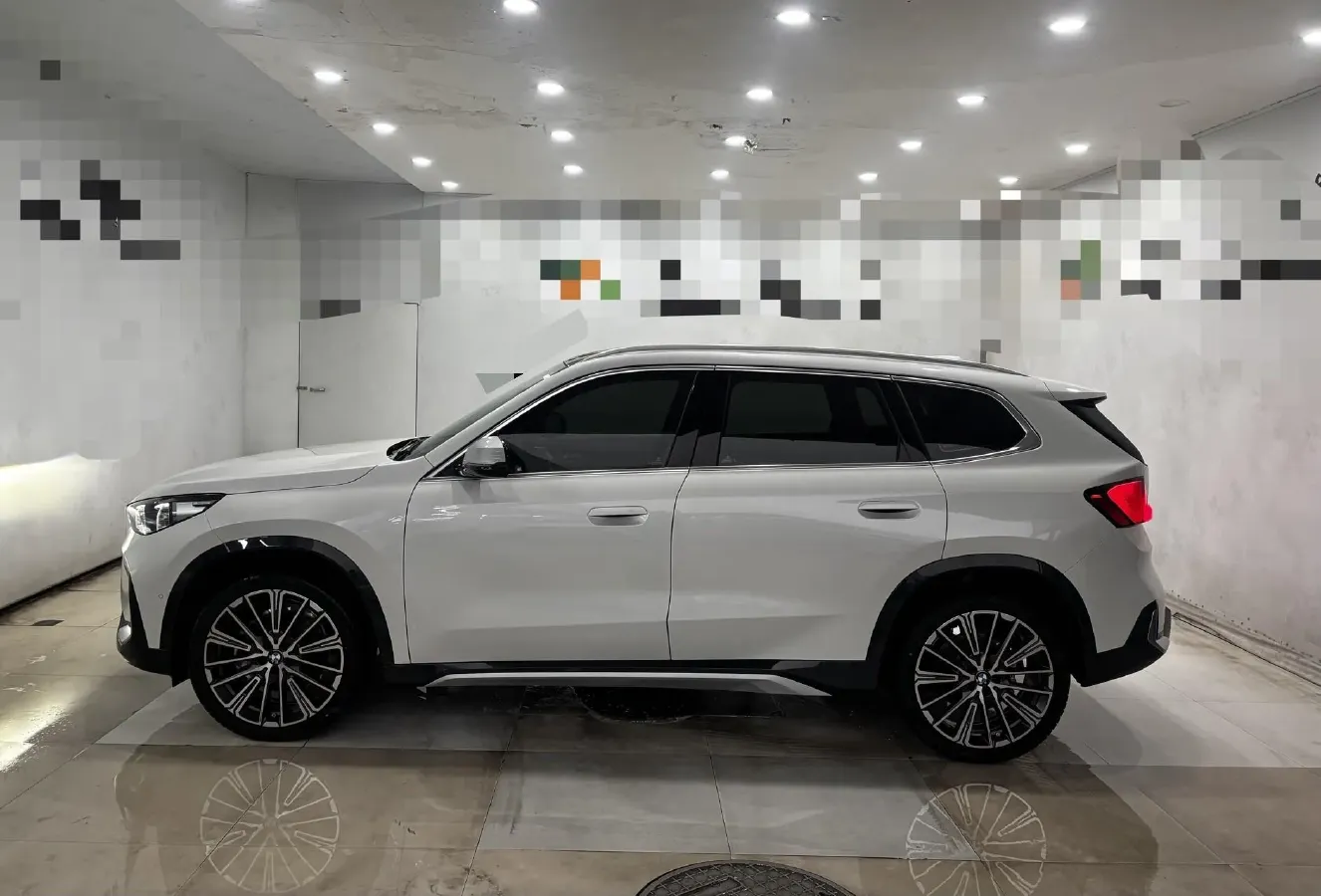 2024 BMW X1 2.0T 204HP L4 7DCT,autocango,china used car exporter,china ev exporter,chinese used car exporter,chinese used ev exporter