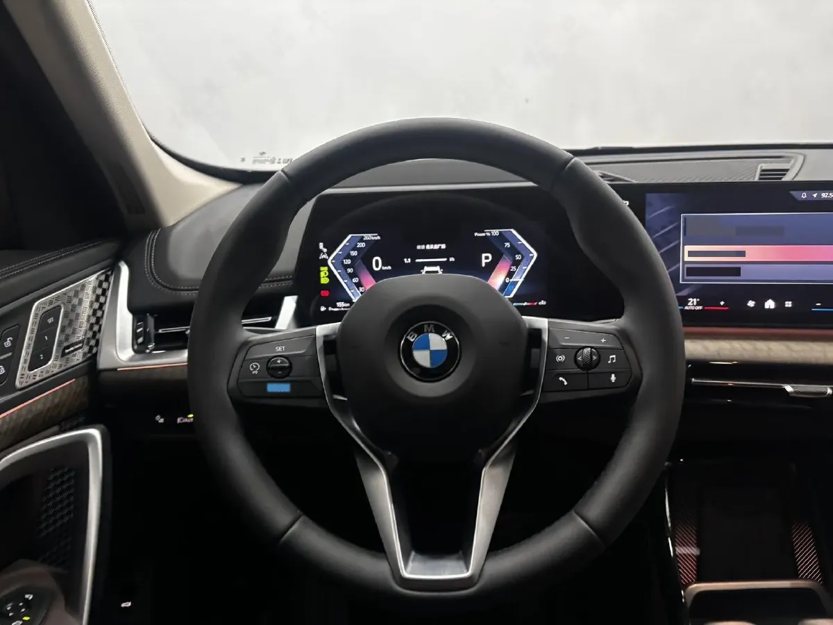 2024 BMW X1 2.0T 204HP L4 7DCT,autocango,china used car exporter,china ev exporter,chinese used car exporter,chinese used ev exporter