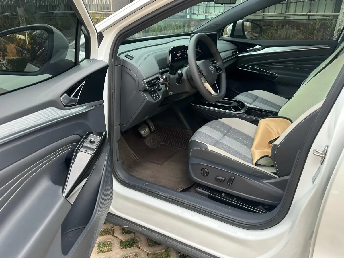 2022 Chevrolet Menlo BEV 61.1KWH,autocango,china used car exporter,china ev exporter,chinese used car exporter,chinese used ev exporter