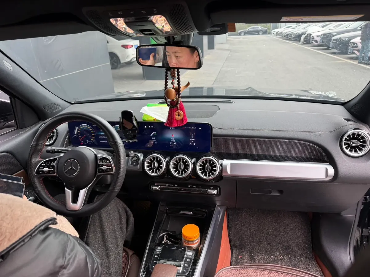 2023 Mercedes-Benz GLB Class 2.0T 190HP L4 8DCT,autocango,china used car exporter,china ev exporter,chinese used car exporter,chinese used ev exporter