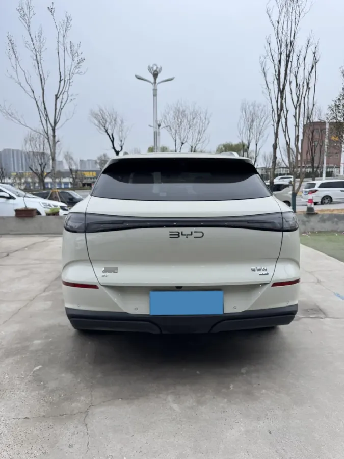 2025 LanDian E5 PLUS 1.5L 95HP L4 E-CVT PHEV,autocango,china used car exporter,china ev exporter,chinese used car exporter,chinese used ev exporter