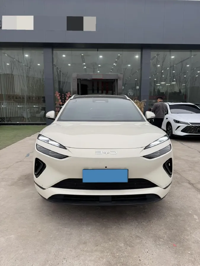2025 LanDian E5 PLUS 1.5L 95HP L4 E-CVT PHEV,autocango,china used car exporter,china ev exporter,chinese used car exporter,chinese used ev exporter