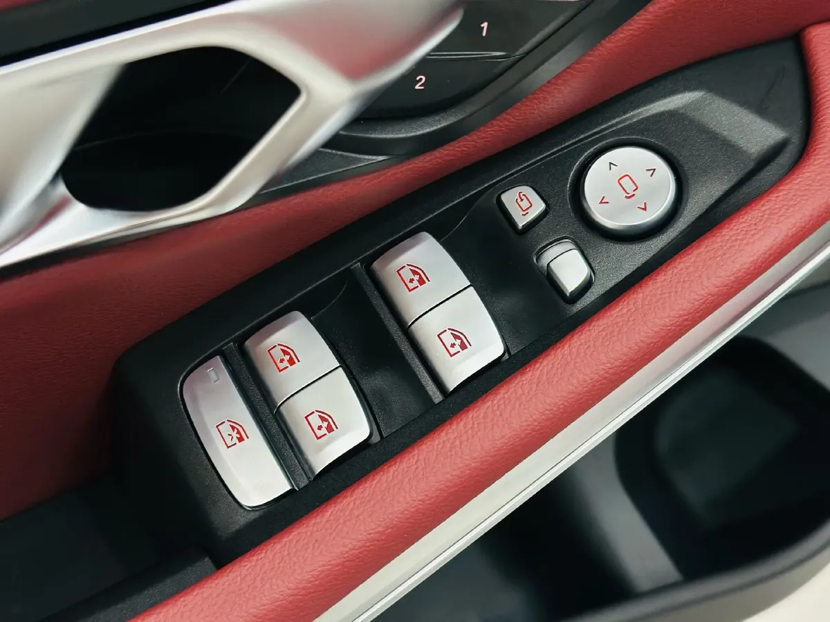 2025 BMW 3 Series 2.0T 245HP L4 8AT,autocango,china used car exporter,china ev exporter,chinese used car exporter,chinese used ev exporter