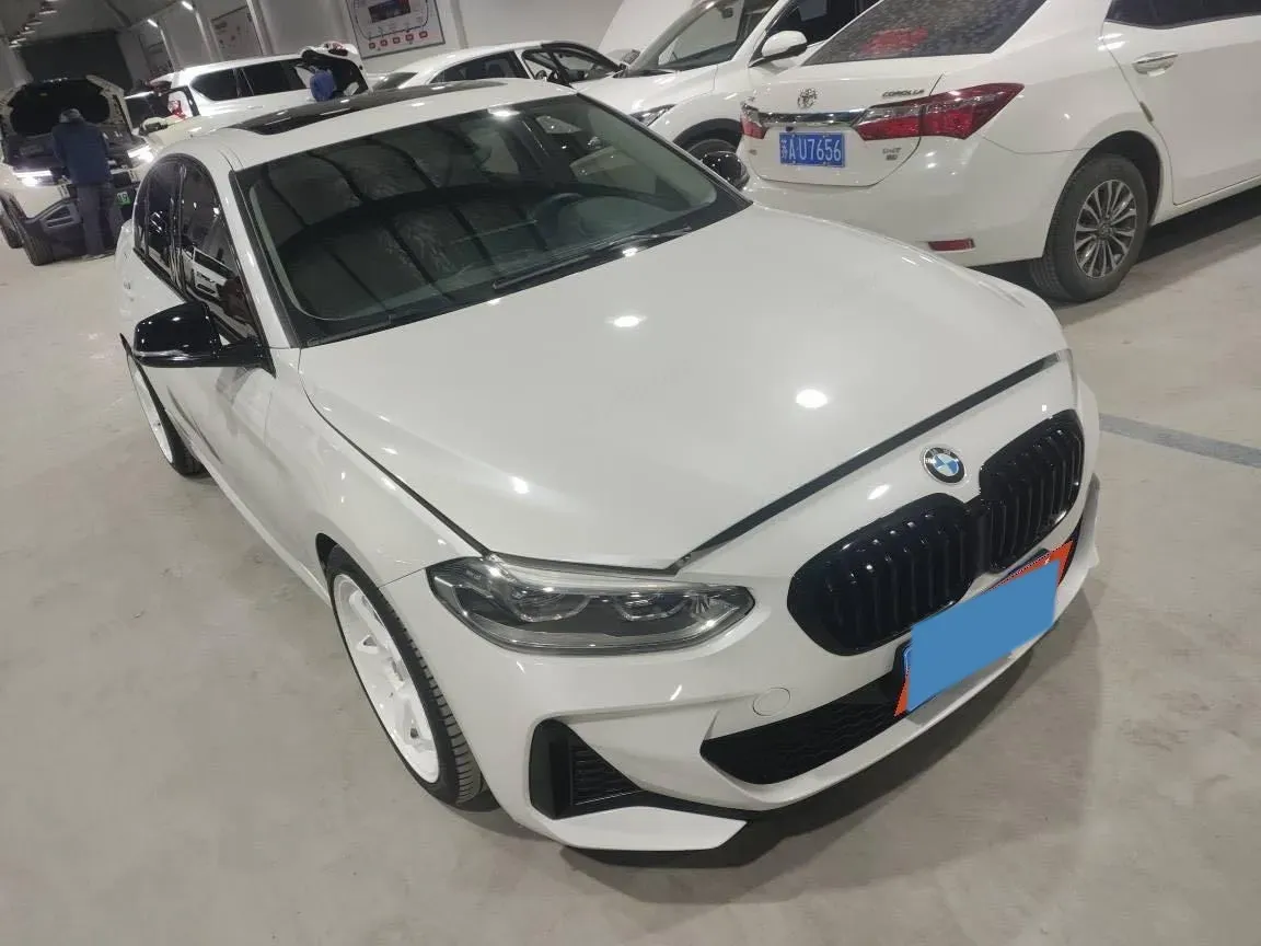 2022 BMW 1 Series 2.0T 192HP L4 7DCT,autocango,china used car exporter,china ev exporter,chinese used car exporter,chinese used ev exporter