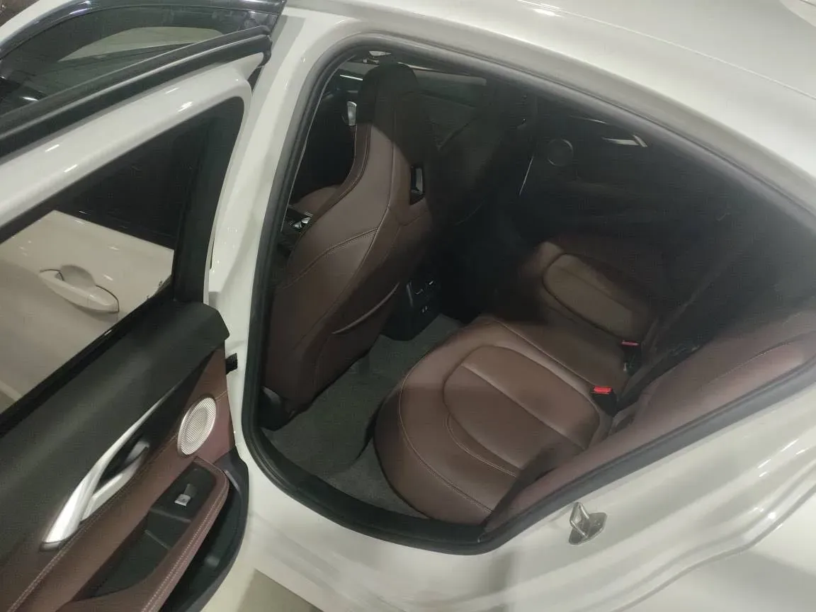 2022 BMW 1 Series 2.0T 192HP L4 7DCT,autocango,china used car exporter,china ev exporter,chinese used car exporter,chinese used ev exporter