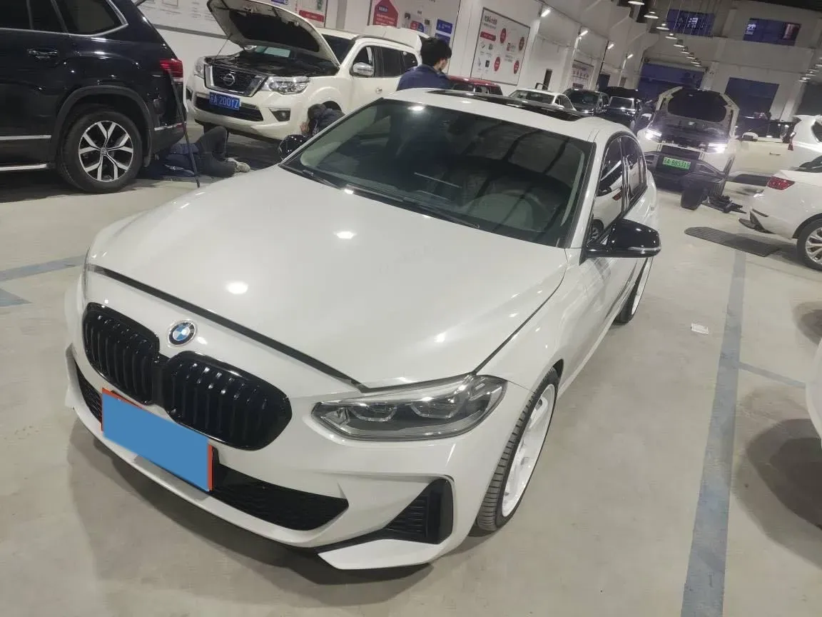 2022 BMW 1 Series 2.0T 192HP L4 7DCT,autocango,china used car exporter,china ev exporter,chinese used car exporter,chinese used ev exporter