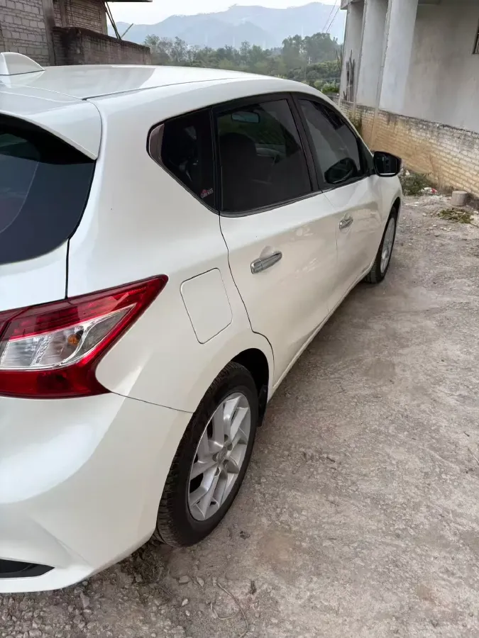 2021 Nissan Tiida 1.6L 122HP L4 CVT,autocango,china used car exporter,china ev exporter,chinese used car exporter,chinese used ev exporter