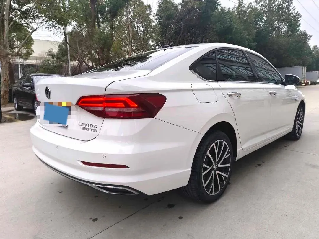 2022 Volkswagen T-Roc 1.4T 150HP L4 7DCT,autocango,china used car exporter,china ev exporter,chinese used car exporter,chinese used ev exporter