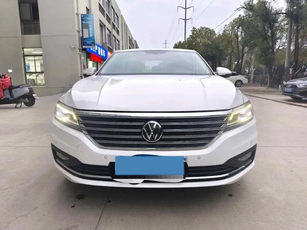 2022 Volkswagen T-Roc 1.4T 150HP L4 7DCT,autocango,china used car exporter,china ev exporter,chinese used car exporter,chinese used ev exporter