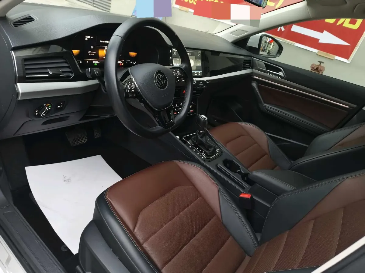 2022 Volkswagen T-Roc 1.4T 150HP L4 7DCT,autocango,china used car exporter,china ev exporter,chinese used car exporter,chinese used ev exporter