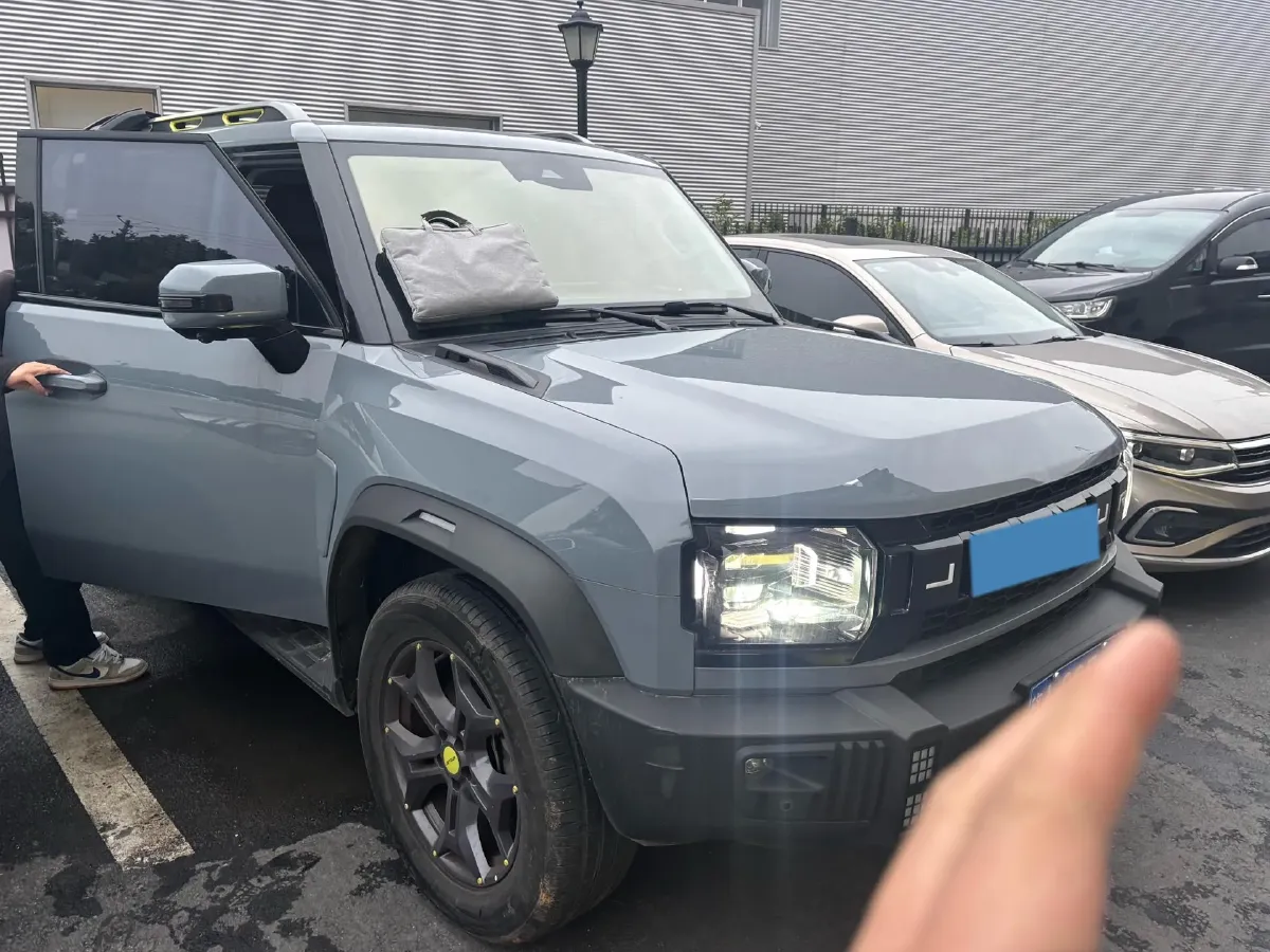 2023 Jetour Traveller 2.0T 254HP L4 7DCT,autocango,china used car exporter,china ev exporter,chinese used car exporter,chinese used ev exporter