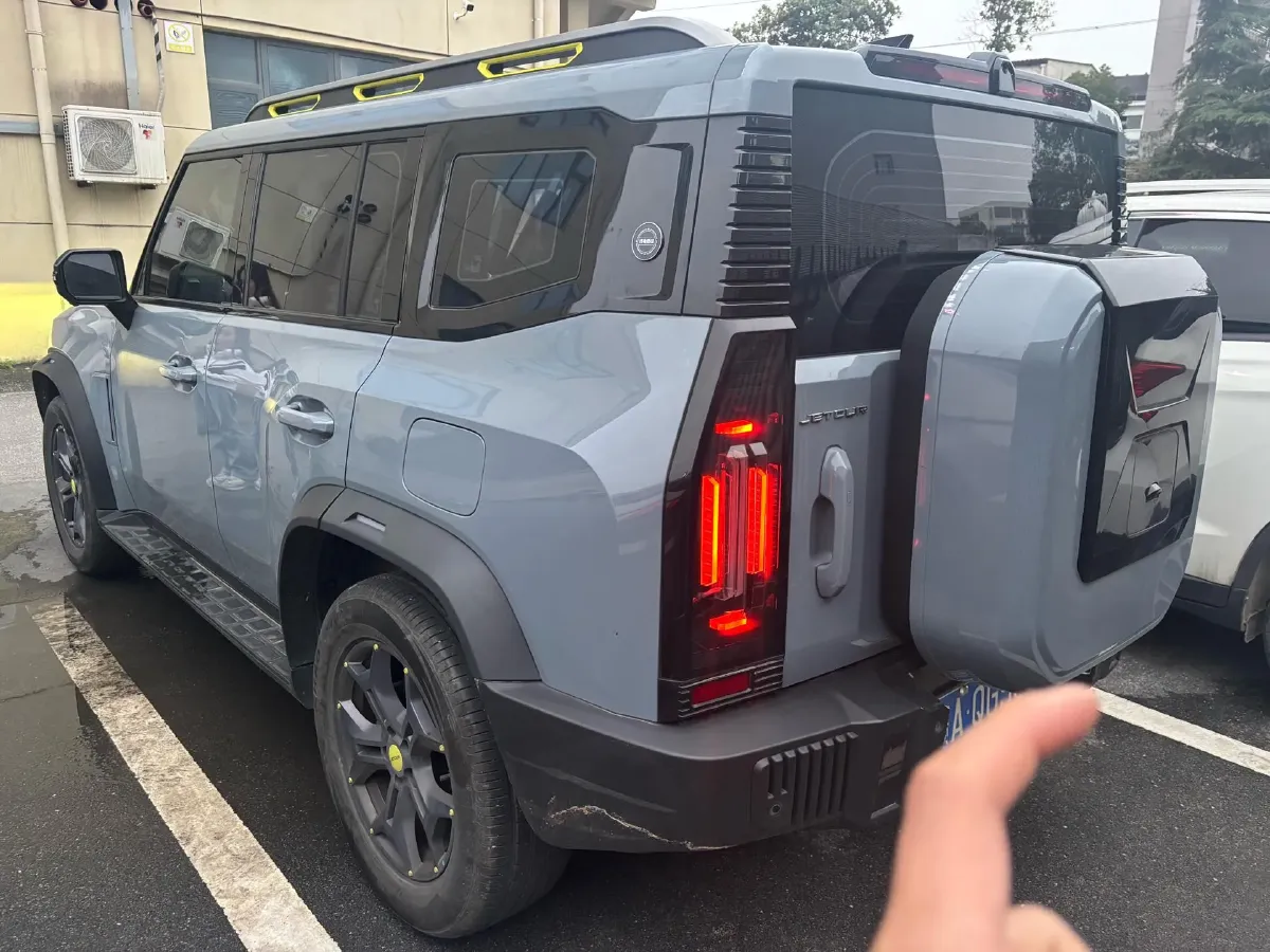 2023 Jetour Traveller 2.0T 254HP L4 7DCT,autocango,china used car exporter,china ev exporter,chinese used car exporter,chinese used ev exporter