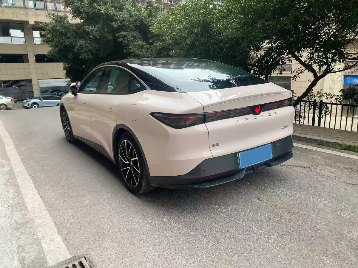2024 ARCFOX αT5 BEV 79.2KWH,autocango,china used car exporter,china ev exporter,chinese used car exporter,chinese used ev exporter