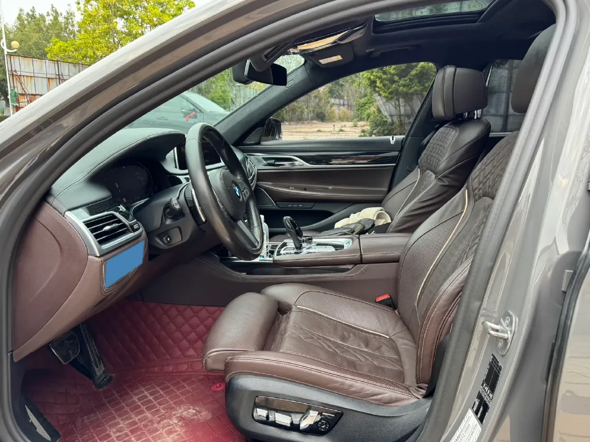 2019 BMW 7 Series 2.0T 265HP L4 8AT,autocango,china used car exporter,china ev exporter,chinese used car exporter,chinese used ev exporter