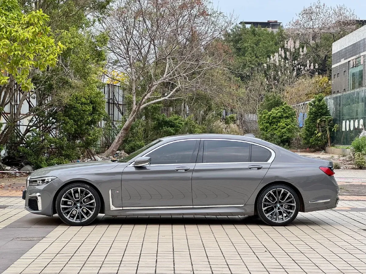 2019 BMW 7 Series 2.0T 265HP L4 8AT,autocango,china used car exporter,china ev exporter,chinese used car exporter,chinese used ev exporter