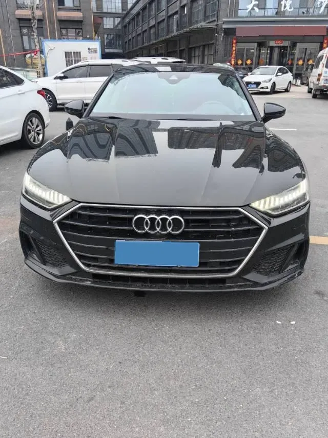 2021 Audi A7 2.0T 245HP L4 7DCT,autocango,china used car exporter,china ev exporter,chinese used car exporter,chinese used ev exporter