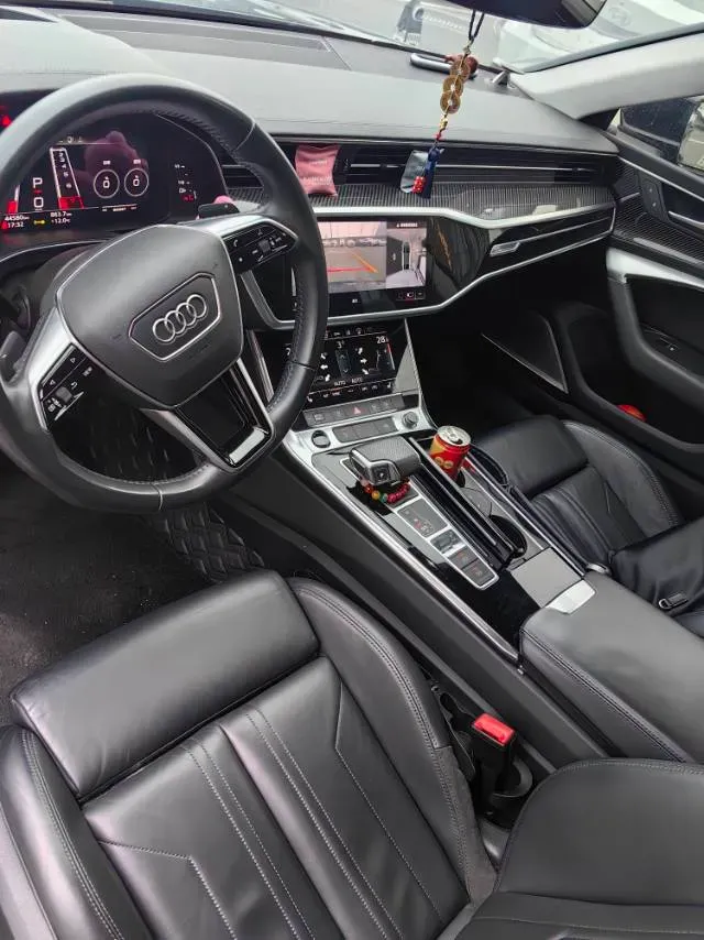 2021 Audi A7 2.0T 245HP L4 7DCT,autocango,china used car exporter,china ev exporter,chinese used car exporter,chinese used ev exporter