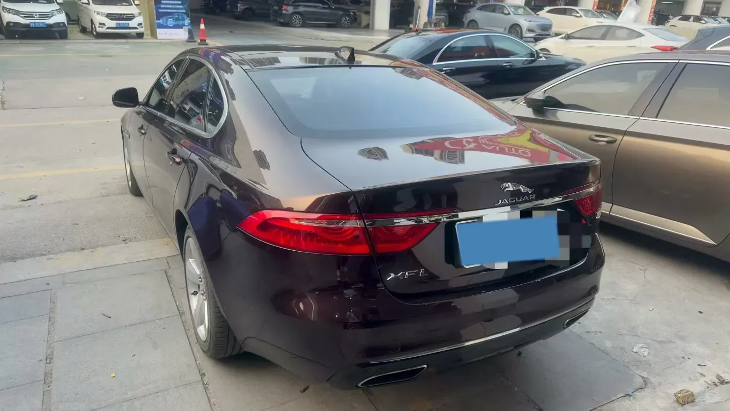 2019 HongQi HS7 3.0T 337HP V6 8AT,autocango,china used car exporter,china ev exporter,chinese used car exporter,chinese used ev exporter
