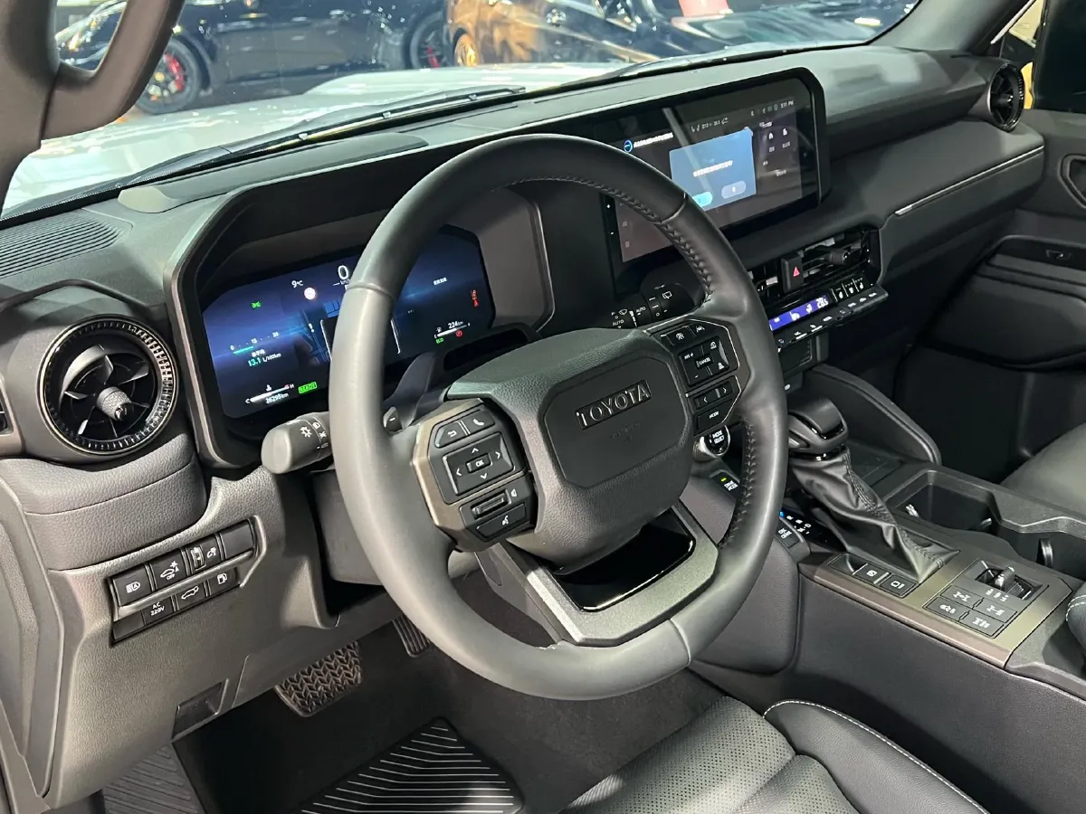 2024 Toyota Land Cruiser Prado 2.4T 282HP L4 8AT Hybrid,autocango,china used car exporter,china ev exporter,chinese used car exporter,chinese used ev exporter