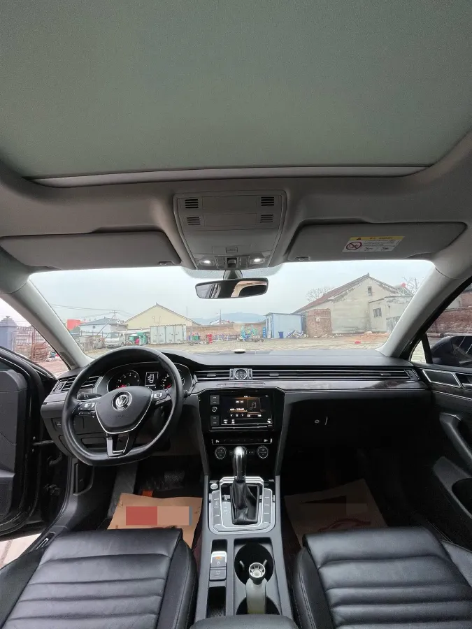 2019 Volkswagen Magotan 2.0T 186HP L4 7DCT,autocango,china used car exporter,china ev exporter,chinese used car exporter,chinese used ev exporter