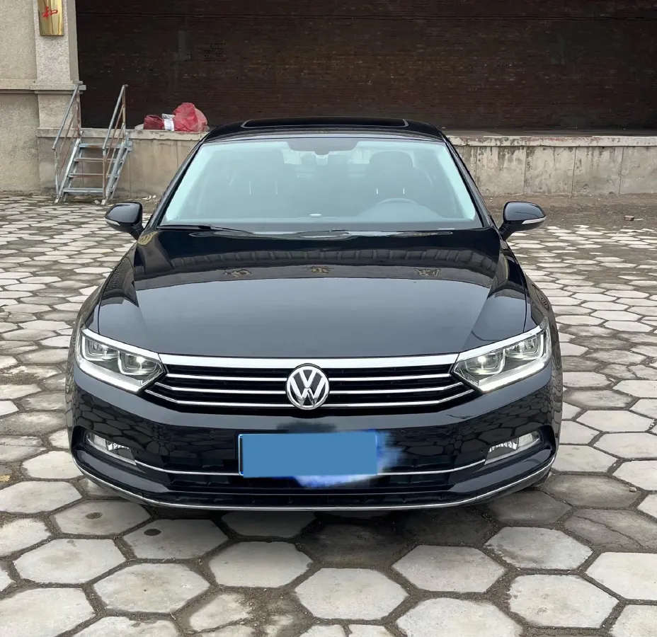 2019 Volkswagen Magotan 2.0T 186HP L4 7DCT,autocango,china used car exporter,china ev exporter,chinese used car exporter,chinese used ev exporter