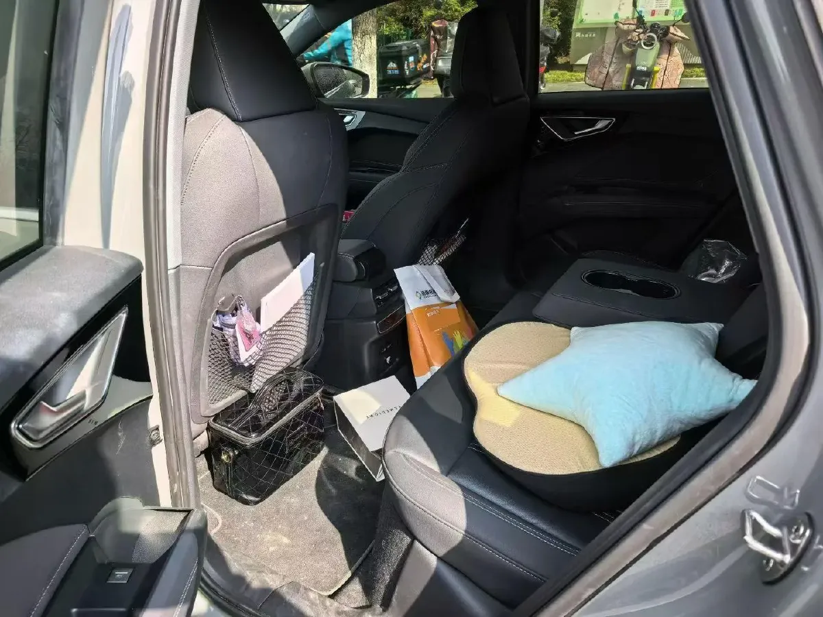 2022 Audi Q4 e-tron BEV 84.8KWH,autocango,china used car exporter,china ev exporter,chinese used car exporter,chinese used ev exporter