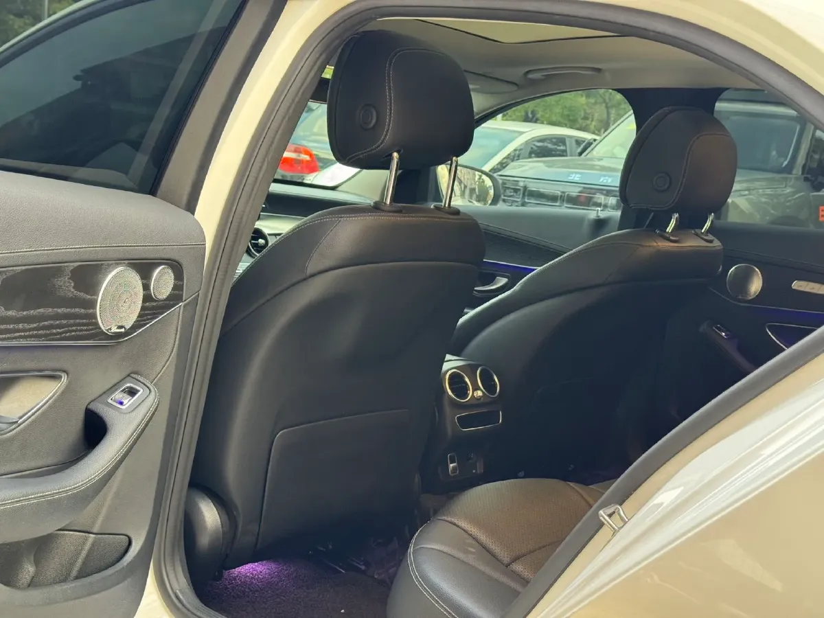 2021 Mercedes-Benz C Class 1.5T 184HP L4 9AT,autocango,china used car exporter,china ev exporter,chinese used car exporter,chinese used ev exporter