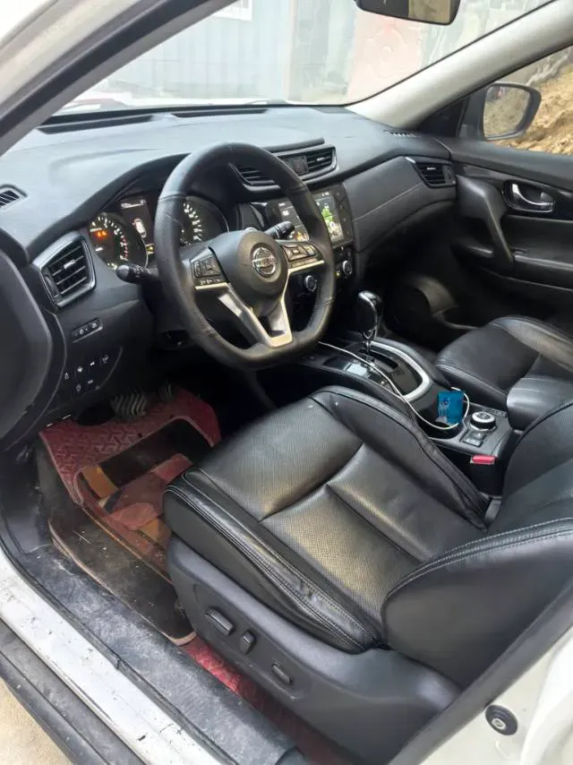 2019 Nissan X-Trail 2.5L 186HP L4 CVT,autocango,china used car exporter,china ev exporter,chinese used car exporter,chinese used ev exporter